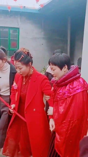 吃自己瓜的新郎