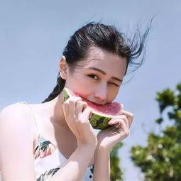 吃瓜少女头像照片,揭秘吃瓜少女头像背后的魅力